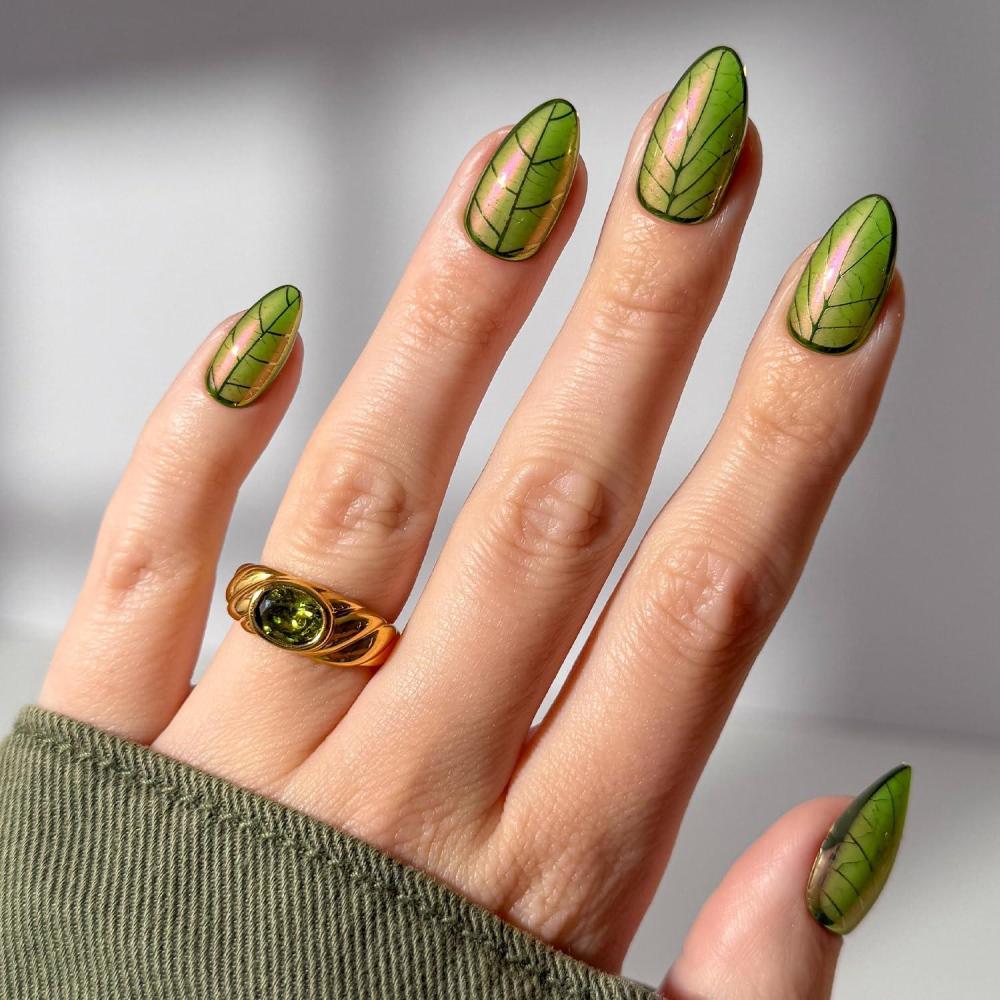 imageHarry Potter x Glamnetic Press On Nails Hufflepuff Gold Foil French Tip 3D Graphic Short Almond Nails in a Chrome amp Glossy Finish 15 Sizes 30 Nail Kit with Glue9 Mandrake