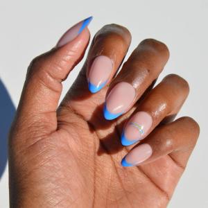 Glamnetic x Fanatics Press On Nails – Philadelphia Eagles | Short Almond Fake Nails, NFL Eagles Green French Tips, Football Nails, Salon-Quality | 15 Sizes – 30 Nail Kit with Glue(Los Angeles Chargers)