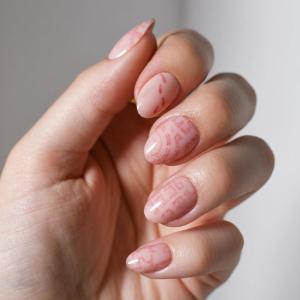 Harry Potter™ x Glamnetic Press On Nails – Hufflepuff™ | Gold Foil French Tip 3D Graphic Short Almond Nails in a Chrome & Glossy Finish | 15 Sizes – 30 Nail Kit with Glue(Marauder’s Map)