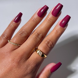 Glamnetic Press On Nails – Medium Coffin Fake Nails | Glazed Red Press On Nails, Salon Quality Kit with Glue | Runway Red – 30 Nail Set in 15 Sizes(5F – Berry Fierce)